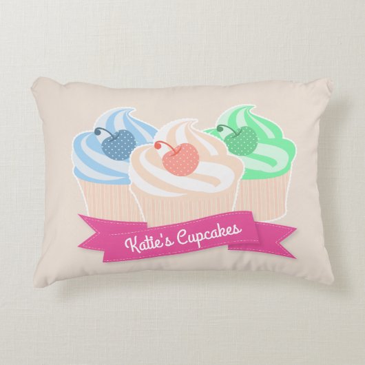 スイートカップケーキトリオピパーソナライズされたンク アクセントクッション (正面)