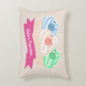 スイートカップケーキトリオピパーソナライズされたンク アクセントクッション (正面(垂直))