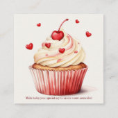 スイートカップケーキ赤いハートバレンタインデーカード エンクロージャーカード (正面)