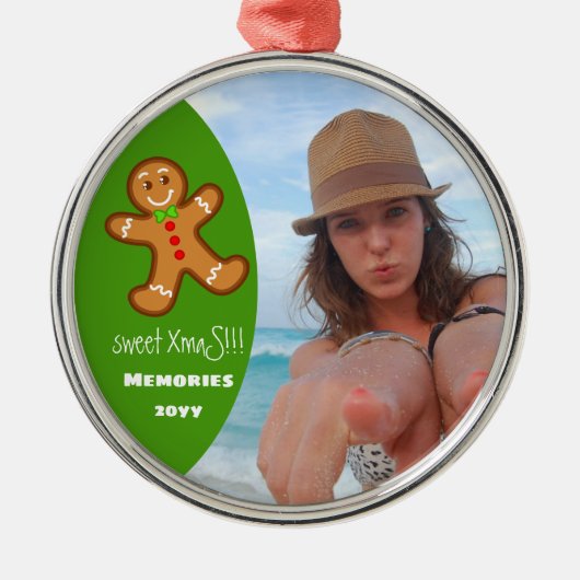 スイートクリスマスジンジャーブレッドマンカスタムYEAR GREEN メタルオーナメント (正面)