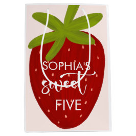 スイートストロベリー子供の誕生日 ミディアムペーパーバッグ