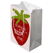 スイートストロベリー子供の誕生日 ミディアムペーパーバッグ (裏面アングル)