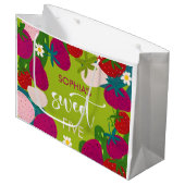 スイートストロベリー子供の誕生日 ラージペーパーバッグ (正面アングル)