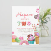 スイートツーキュートアイスクリームカップケーキ子供の誕生日 招待状 (スタンド正面)