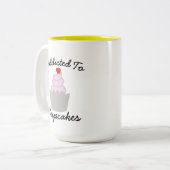 スイートデザートカップケーキデザイングラフィックカスタム文字 ツートーンマグカップ (正面左)