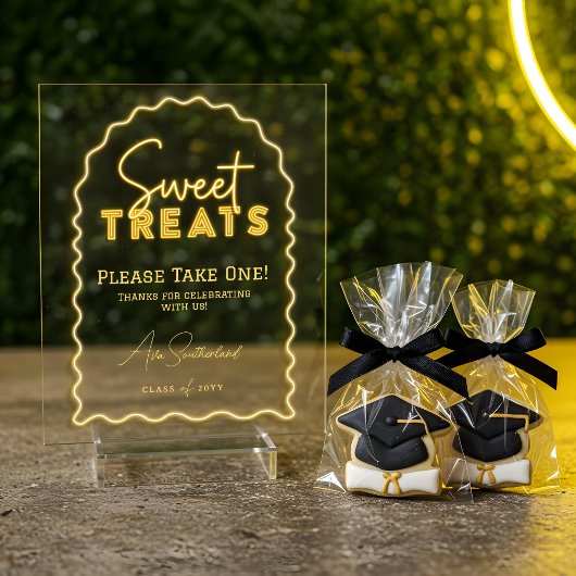 スイートトリートウェーブアーチイエローネオン卒業パーティー アクリルサイン