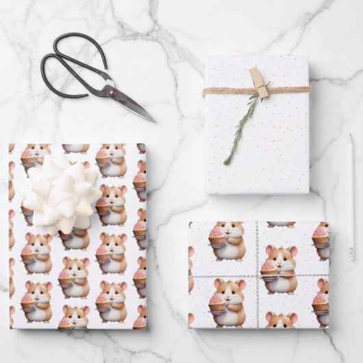 スイートハムスター、ピンクカップケーキチルドレン誕生日 ラッピングペーパーシート (正面)