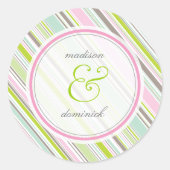 スイートピンク名門私立校風のガーデンストライプズ結婚ステッカー ラウンドシール (正面)