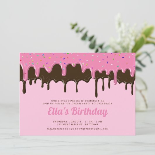 スイートピンク+チョコレートアイシングアイスクリーム誕生日 招待状 (スタンド正面)