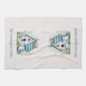 スイートブルーとピンクバードハウスパーソナライズされた キッチンタオル (横)