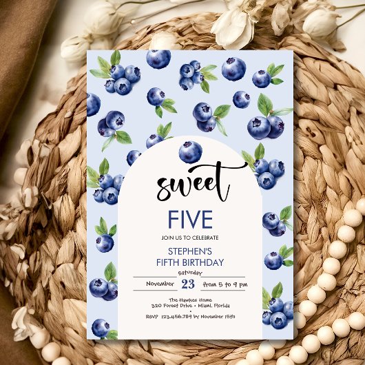 スイートブルーベリー子供の誕生日 招待状