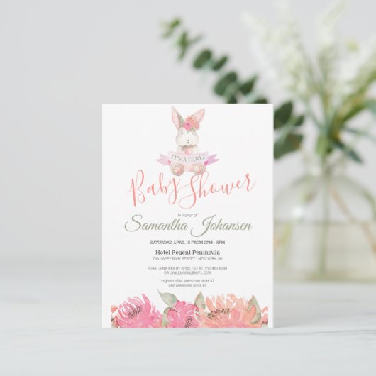 スイートボホバニーピンクかわいらしフローラベビーシャワー インビテーションポストカード (スタンド正面)