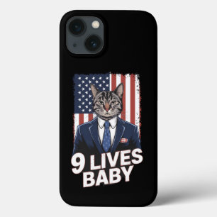 スイートルームのトランプヘアの猫 アメリカ国旗 9つの命 iPhone 13ケース