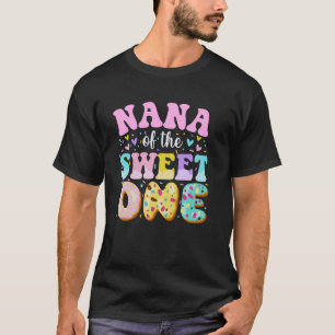スイートワンのかな1歳の誕生日ドーナツテーマファム Tシャツ