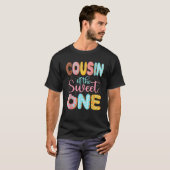 スイートワンキューズドーナツの家族マッチングのいとこ Tシャツ (正面フル)