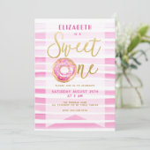 スイートワンドーナツガール誕生日ピンクストライプ 招待状 (スタンド正面)