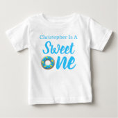 スイートワンドーナツ 1歳の誕生日 ベビーTシャツ (正面)
