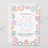 スイートワンパステルカップケーキドーナツ1st誕生日 招待状 (正面)