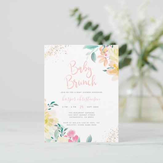 スイート金ゴールド赤面ピンクフローラベビーシャワーブランチ インビテーションポストカード (スタンド正面)