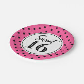 スイート16バースデーパーティピンク白黒ドット ペーパープレート (アングル)