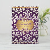 スイート16/プリンセス/パール·ダマスク/プラム 招待状 (スタンド正面)