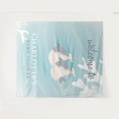 スイート シャーク ベイビー ツインズ ベイビー シャワー タペストリー (正面(横))