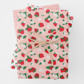 スイート レッド ピンク イチゴ 白い花の模様 ラッピングペーパーシート (インサイチュ)