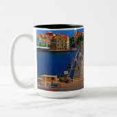 スウィングオールドレディーキュラカオ橋 ツートーンマグカップ (左)