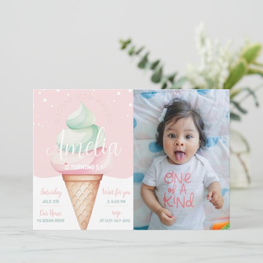 スウィートお祝いアイスクリーム誕生日写真 招待状 (スタンド正面)