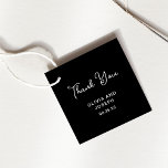 スウィートとブお洒落ラック |さん結婚ありがとう フェイバータグ<br><div class="desc">これらのシンプルとダッスタイリッシュク・ブラック・結婚式の引き出物のラベルはお洒落、「あなた」と言うヴィンテージスタイルの白いスクリプトのタイポグラフィを備えている。 まだエレガントそしてクラシックのミニマルなユニーク外観コンテンポラリー。</div>