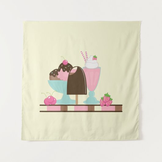 スウィートアイスクリームサンデ&ストロベリーフロート タペストリー (正面)