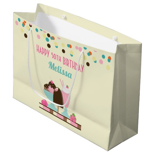 スウィートアイスクリームサンデ&ストロベリーフロート ラージペーパーバッグ (正面アングル)