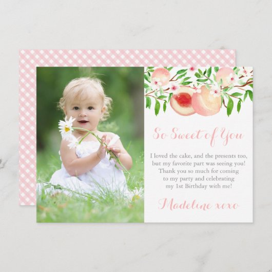 スウィートアズアピーチ小さな女の子誕生日パーティーフォト サンキューカード (正面/裏面)