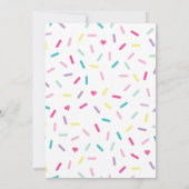 スウィートサッシーと6つのアイスクリームとケーキ誕生日 招待状 (裏面)