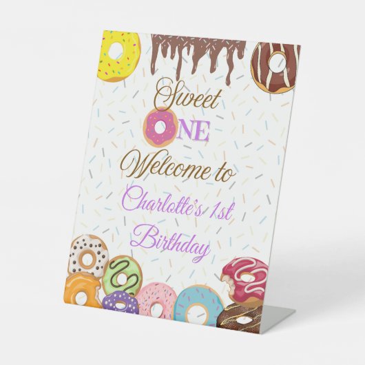 スウィートパーソナライズされたワン初誕生日ウェルカムサイン 台座サイン (正面)