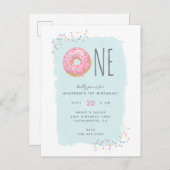 スウィートブライトピンクのドーナツSpringle 1st Birthday インビテーションポストカード (正面/裏面)