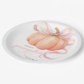 スウィートリトルカボチャのピンクの弓が途中にある ペーパープレート (アングル)