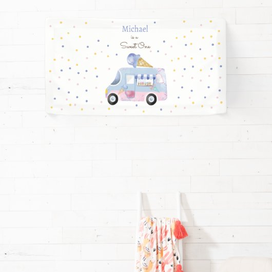 スウィートワンアイスクリームトラックの最初の誕生日 横断幕 (インサイチュ)