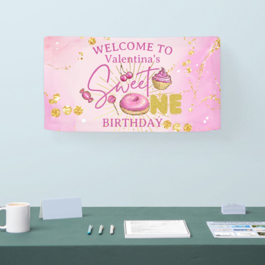 スウィートワンガールの最初の誕生日ピンクの金ゴールドデザート 横断幕 (トレードショー)