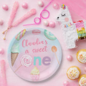 スウィートワンガール1st誕生日パーティー紙プレート。 ペーパープレート (パーティー)