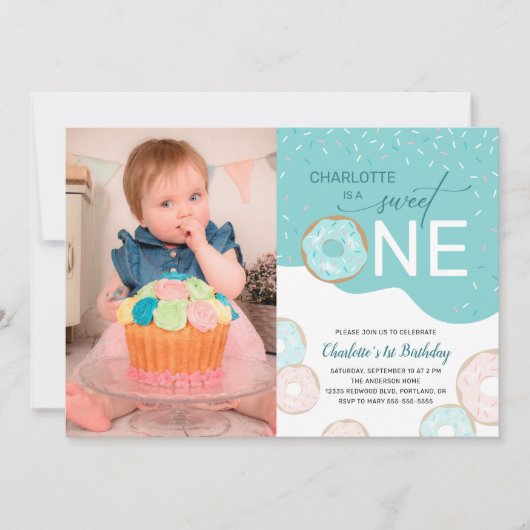 スウィートワンティール（緑がかった色）つや消しフォトガールの1歳 招待状 (正面)