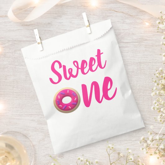 スウィートワンドーナツ1歳の誕生日 フェイバーバッグ (クリップ留めされた状態)