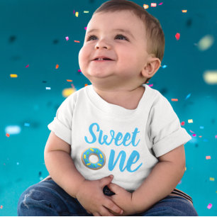 スウィートワンドーナツ1歳の誕生日 ベビーTシャツ