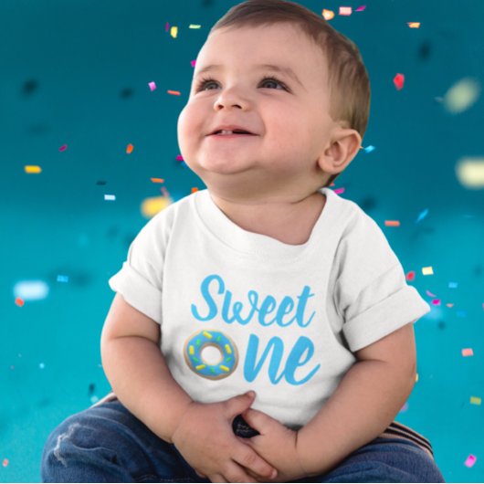スウィートワンドーナツ1歳の誕生日 ベビーTシャツ