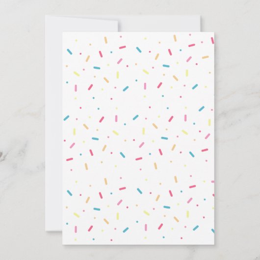 スウィートワンパステルピンクドーナットキャンディファースト誕生日 招待状 (裏面)