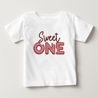 スウィートワンファースト誕生日ドーナツテーマTシャツ ベビーTシャツ