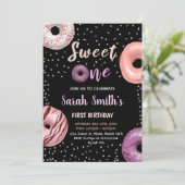 スウィートワンブラックドーナツ誕生日招待状 招待状 (スタンド正面)
