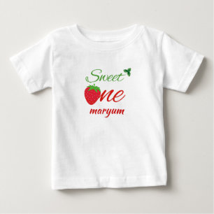 スウィートワンベリーファースト誕生日ベビー名 ベビーTシャツ