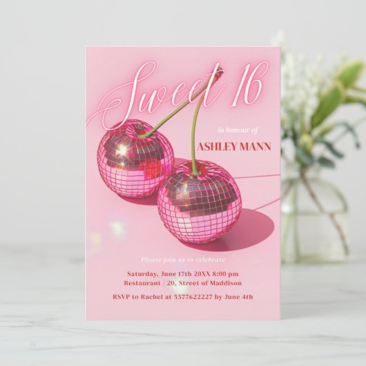 スウィート16さくらんぼピンクディスコボール誕生日招待状 招待状 (スタンド正面)
