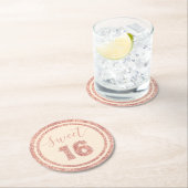 スウィート16サーモンフェイクグリッターストライプ誕生日パーティー ラウンドペーパーコースター (インサイチュ)